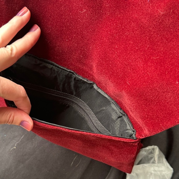 Handmade Red Velvet Top-Handle Women's Purse - Picture 4 of 6